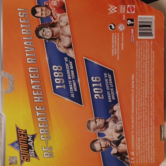 WWE Ultimate Warrior vs Honky Tonk Man SUMMER SLAM 2-pack - Picture 4 of 11